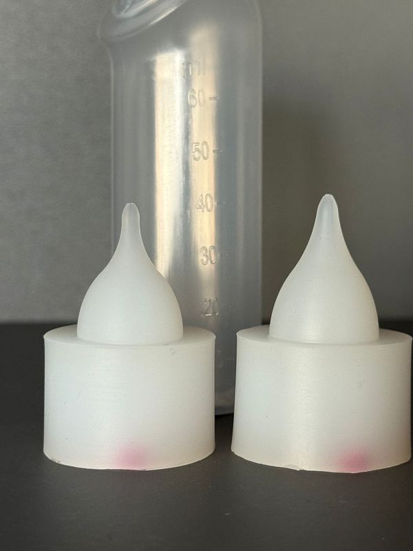 Anatomisk tåteflaske med 2 silikonsmokker